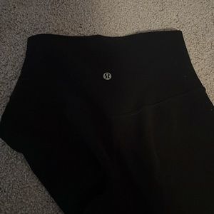 Lululemon  worn like 2 times good condition size 4